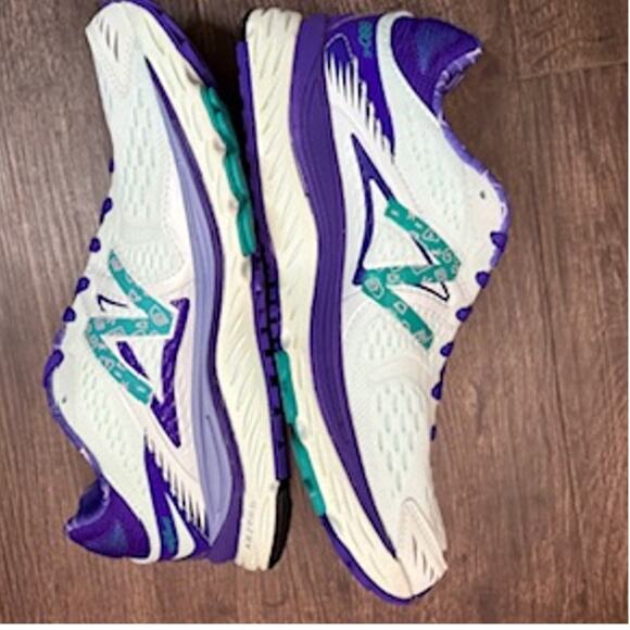 RunDisney 2017 Mad Tea Party Womens 8.5 New Balance 880V6 NIB Running Shoes - Picture 3 of 9